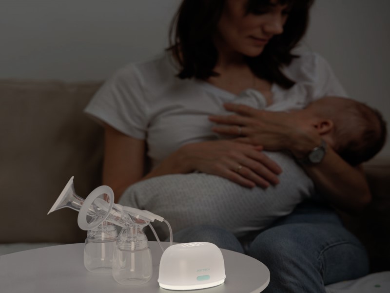 रातीं दे समें पम्पिंग: स्तन पम्प दे फीचर जेह् ड़े आराम ते सुविधा च सुधार करदे न
